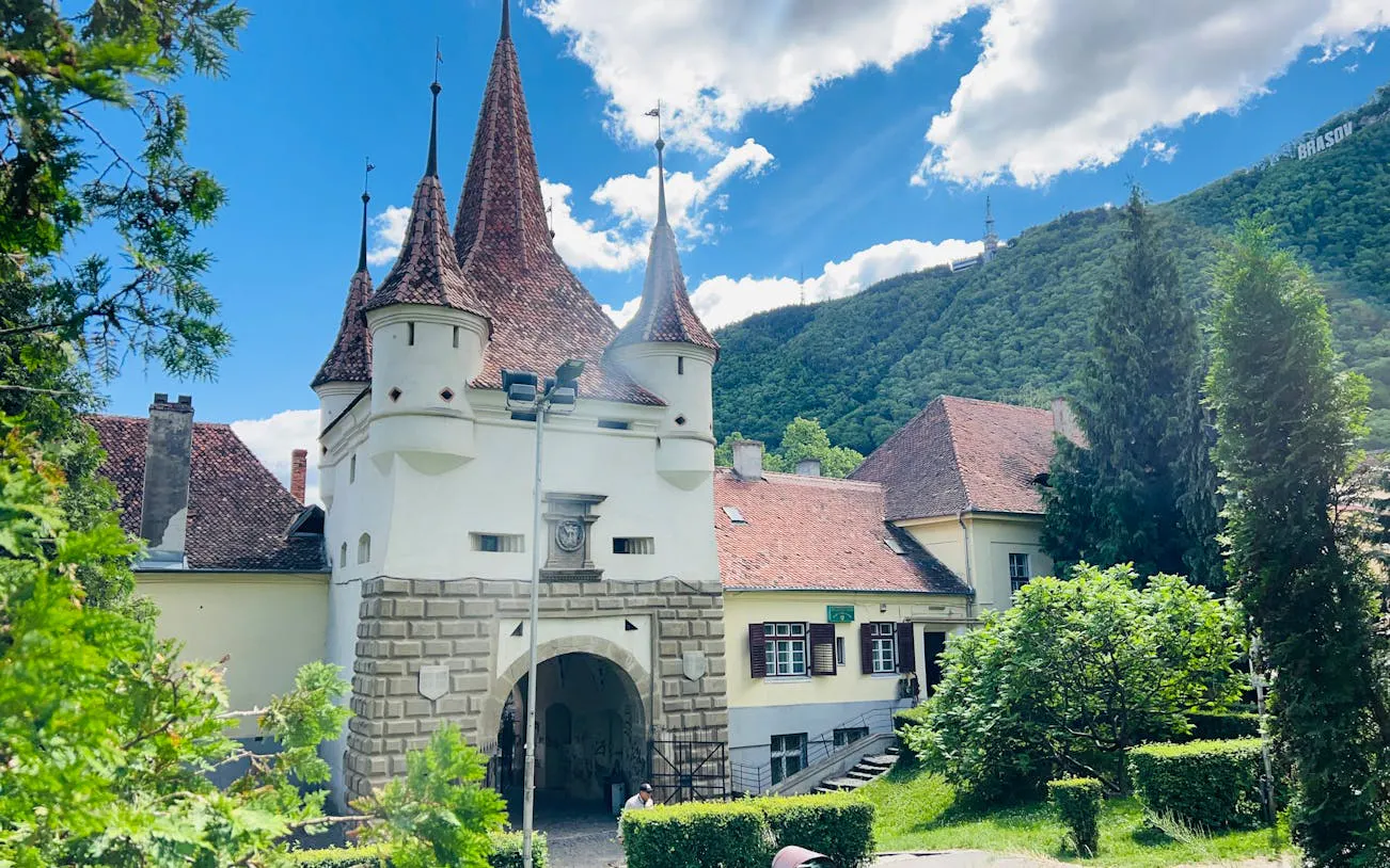 Brașov Guided Walking Tour with Local Stories Image 10