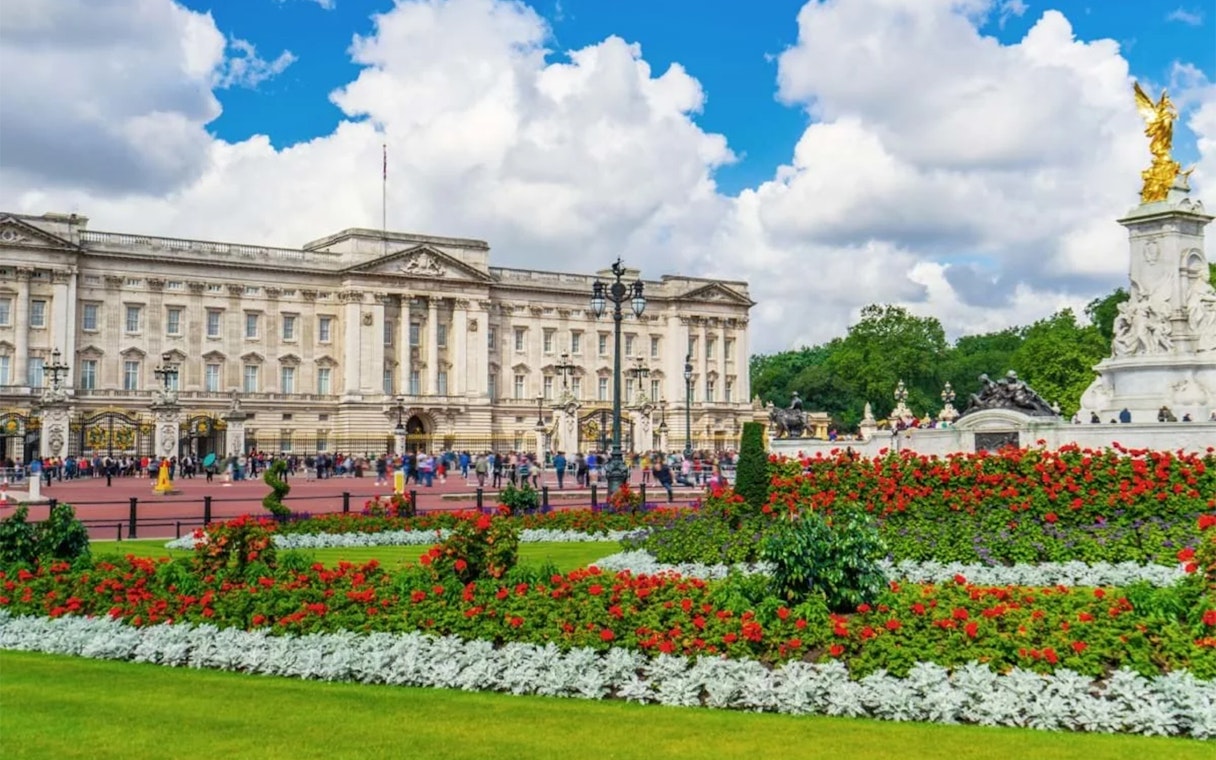 Buckingham Palace with gardens and Victoria Memorial in London.