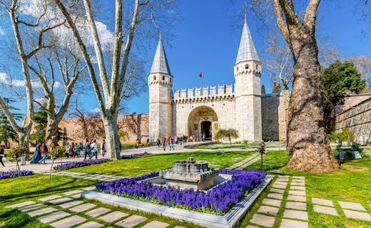 İstanbul Topkapı Sarayı Harem Erişimli Hızlı Giriş Bileti ve Boğaz Tekne Turu