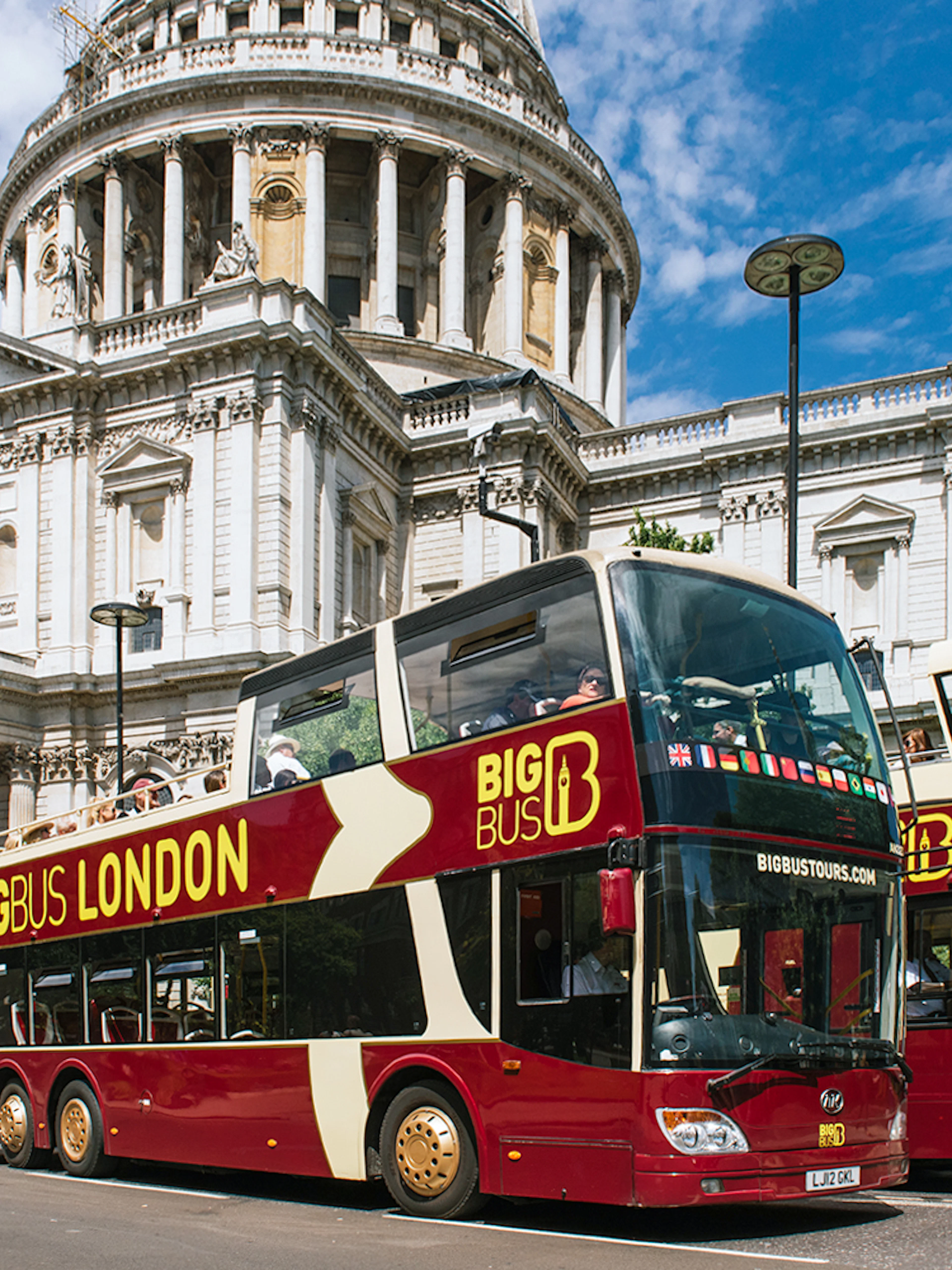 Big Bus London tour in front of St. Paul's Cathedral.