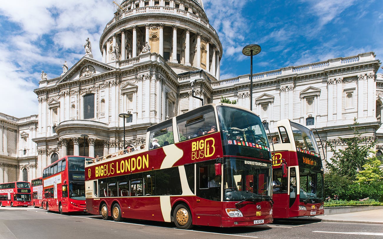 Big Bus London tour in front of St. Paul's Cathedral.