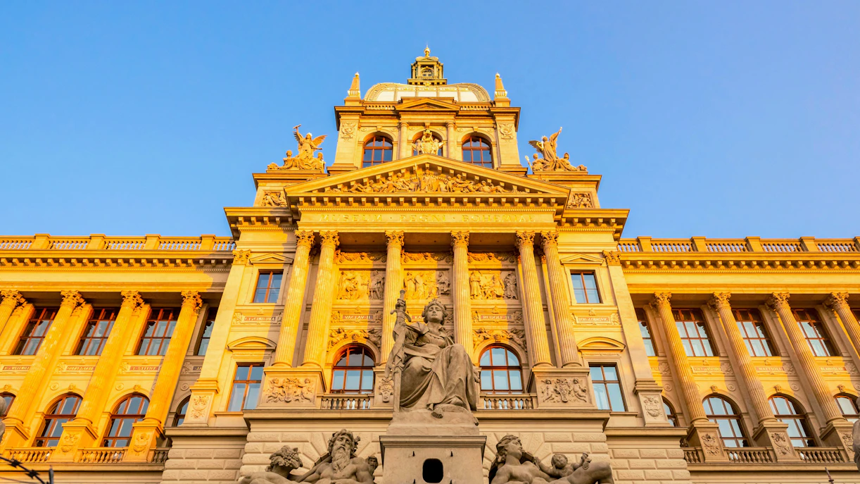 Prague National Museum - Timings