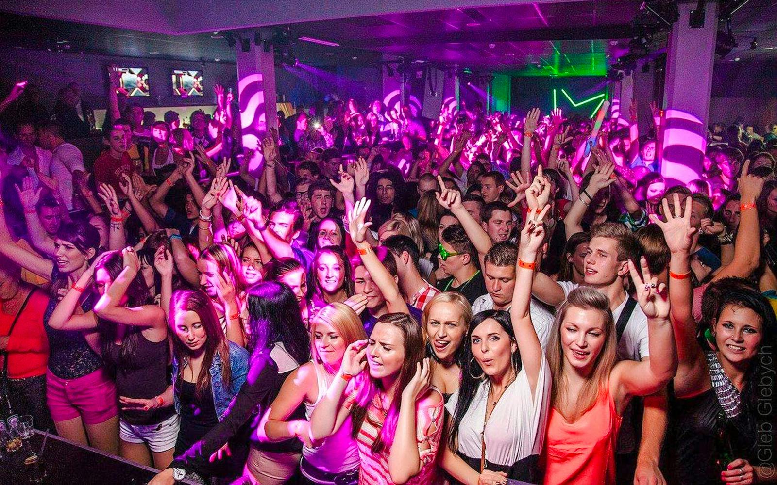 prague vltava river boat party cruise with live djs and nightclub entry-1