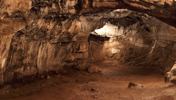 Oziđana pećina cave