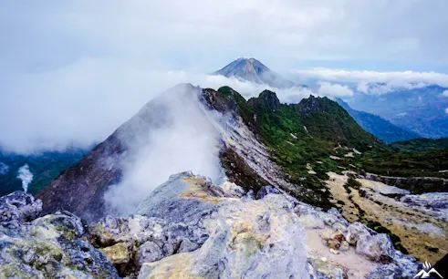 from medan: 6-day north sumatra tour with orangutan trekking, volcano and lake toba-1