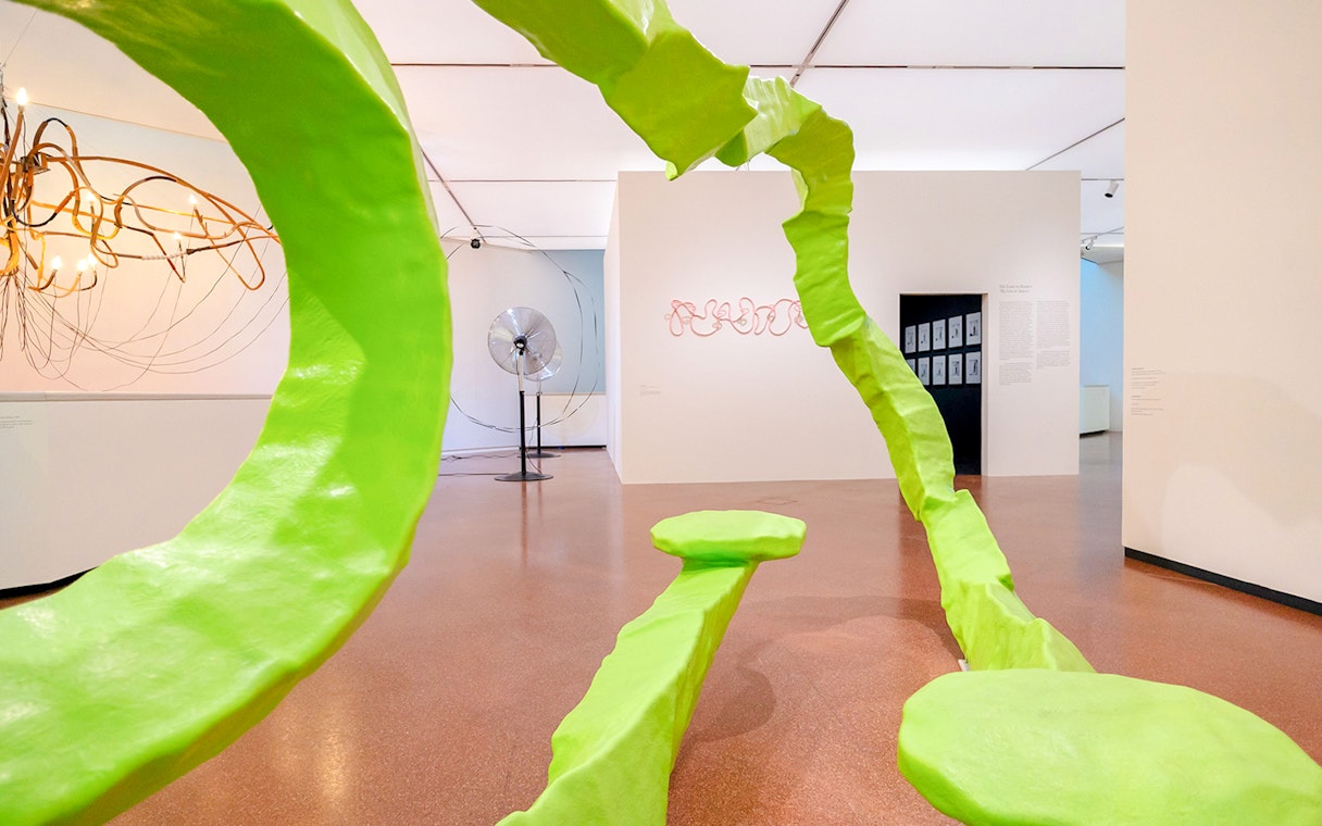 Green abstract sculpture in 'Die Linie' exhibition at Heidi Horten Collection, Vienna.