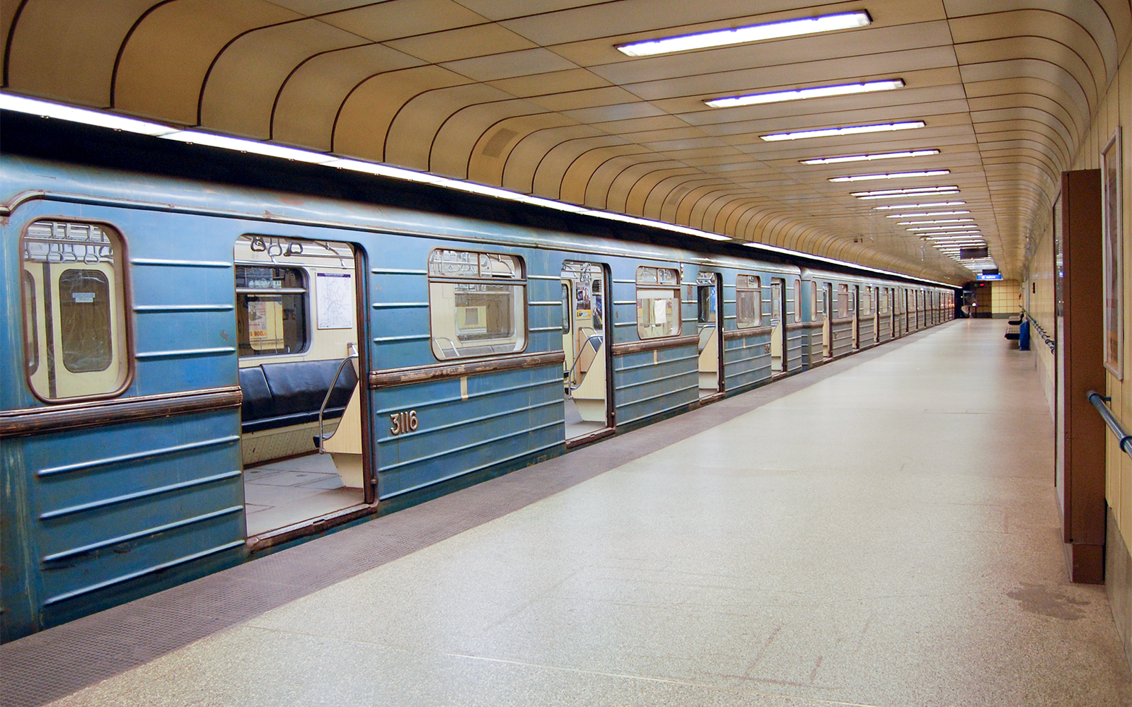budapest baths metro