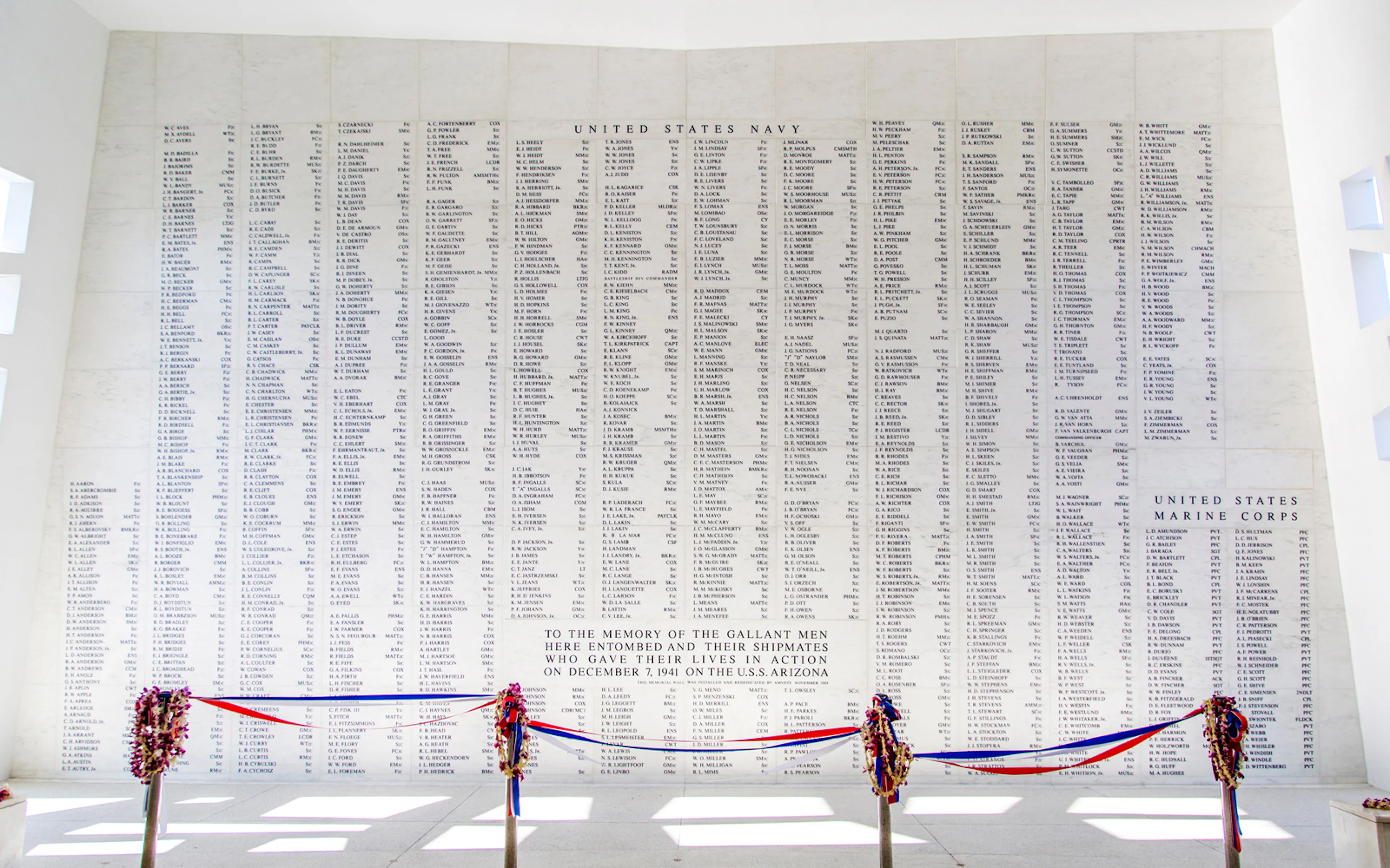 tourist in Pearl Harbor Visitor Center