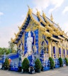 Temple bleu : Wat Rong Suea Ten