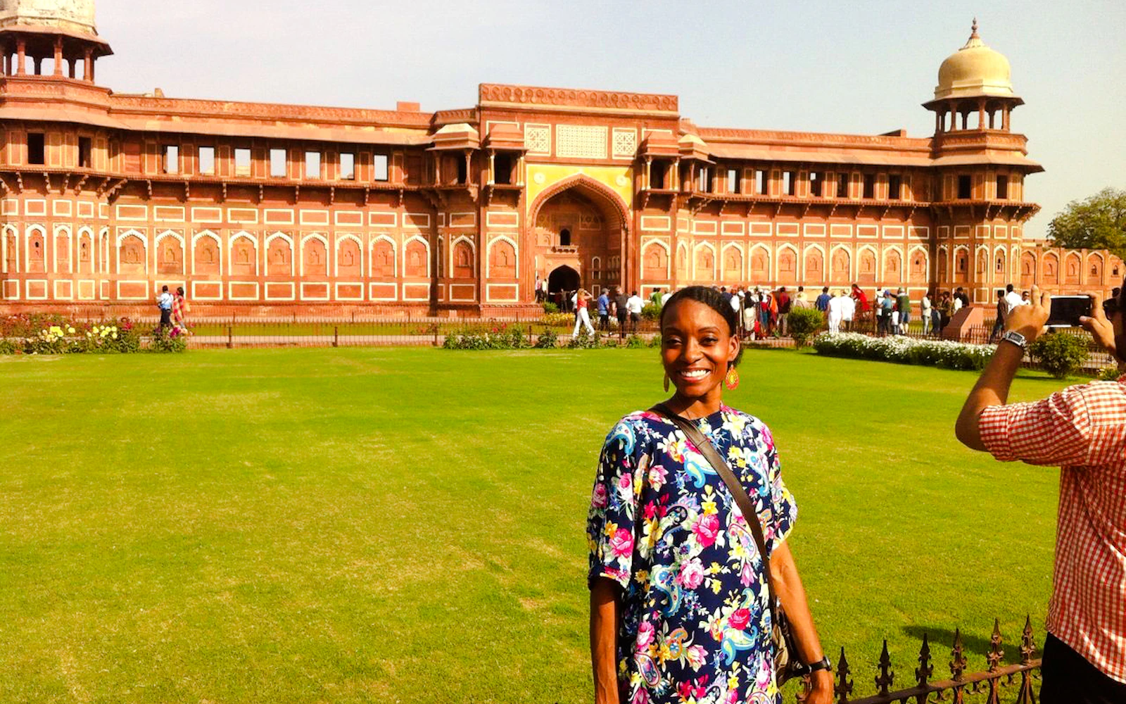 Taj Mahal Priority-Entry Guided Tour with Round-Trip Transfers (Product 56249)