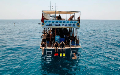 Side: Underwater Museum Guided Diving Tour with Lunch and Hotel Transfers