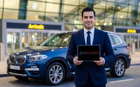 doha: private hourly chauffeur service for tours, business & events-1