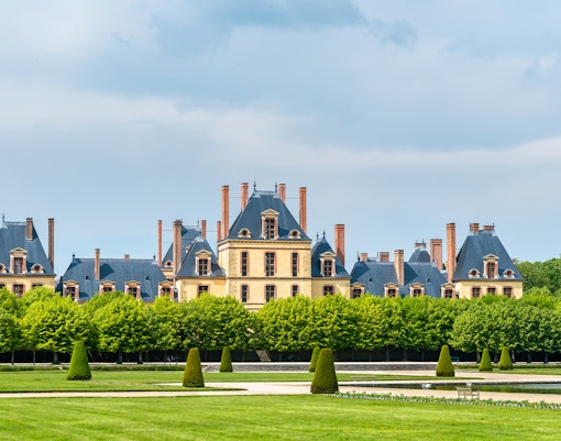 The Grand Parterre near Château de Fontainebleau