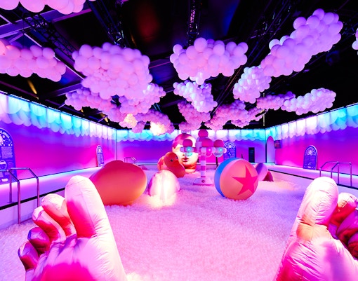 Interactive bubble-themed exhibit at Bubble Planet, Washington DC.