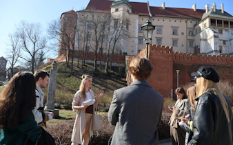 rundgang zur frauengeschichte auf dem wawel-hügel-2