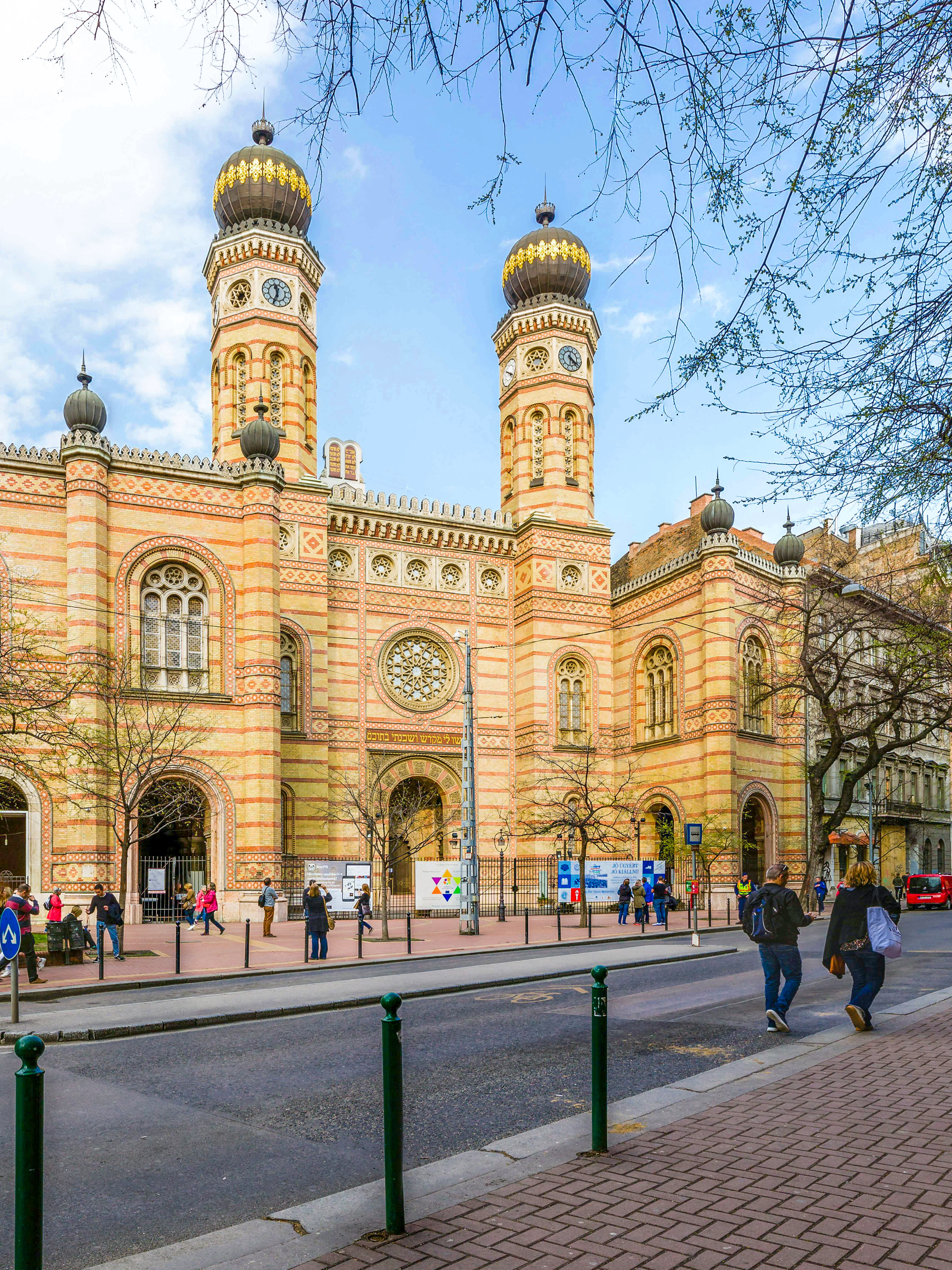 Dohany Street Synagogue in Budapest's Jewish Quarter, featuring its iconic twin towers.