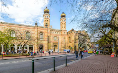 Dohany Street Synagogue in Budapest's Jewish Quarter, featuring its iconic twin towers.