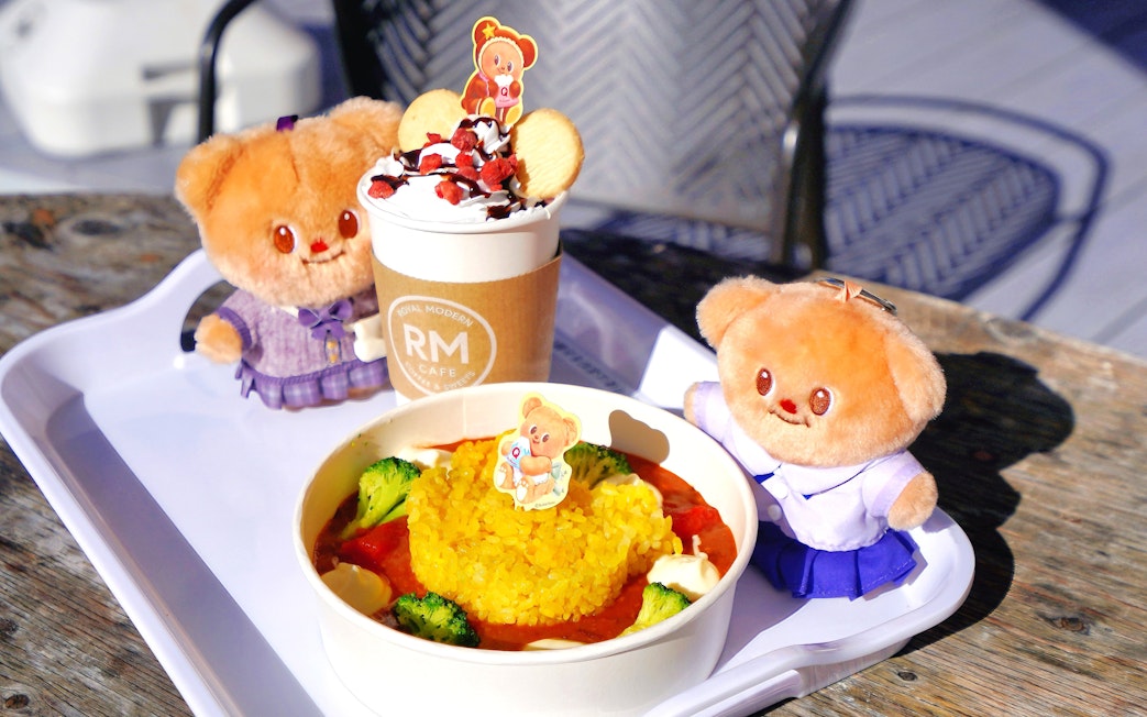 Butter bear-themed meal with curry rice and drink at Fuji-Q Highland, Japan.