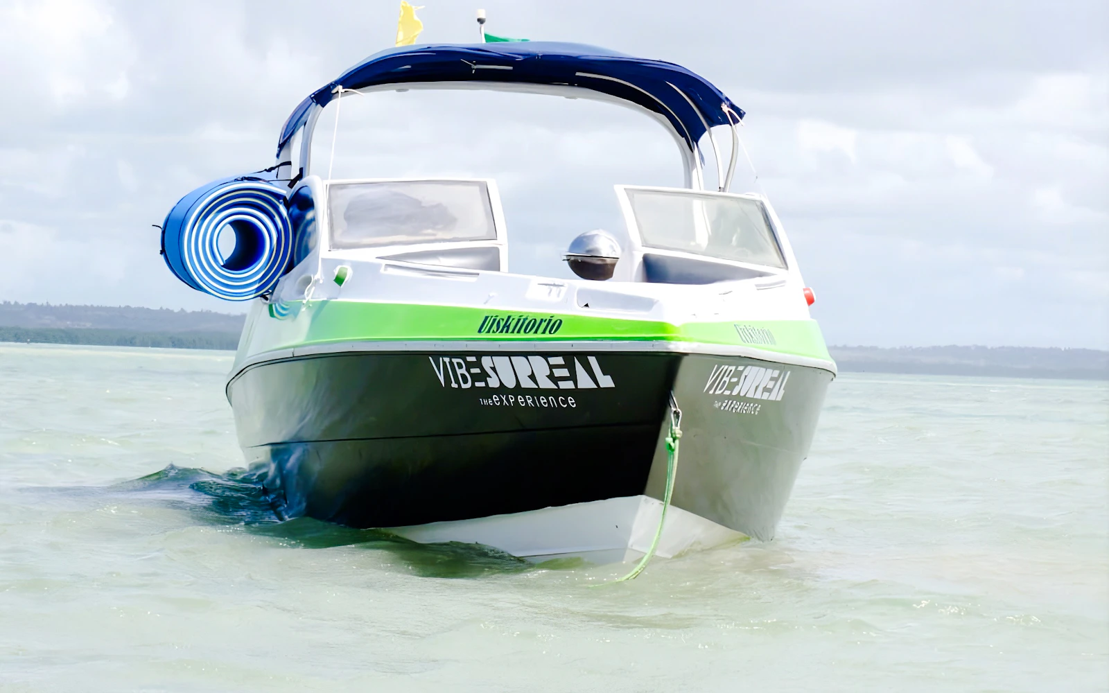 Pipa: Lagoa de Guaraíras Shared Speedboat Tour with Clay Bath and Sandbank Stops Image 7