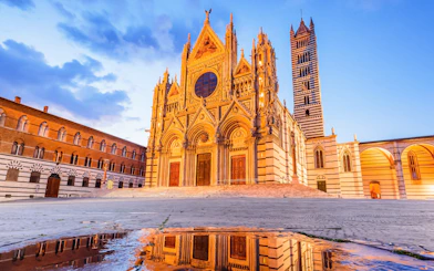Siena Private Walking Tour with a Local Guide