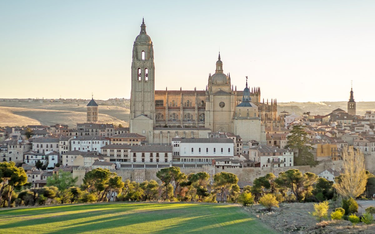 Panoramic view of Segovia Cathedral and surrounding cityscape in Segovia, Spain.