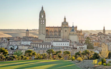 Panoramic view of Segovia Cathedral and surrounding cityscape in Segovia, Spain.