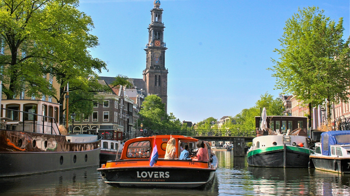 why book lovers canal cruise amsterdam