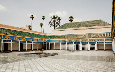 marrakech guided city tour with shopping stop-1