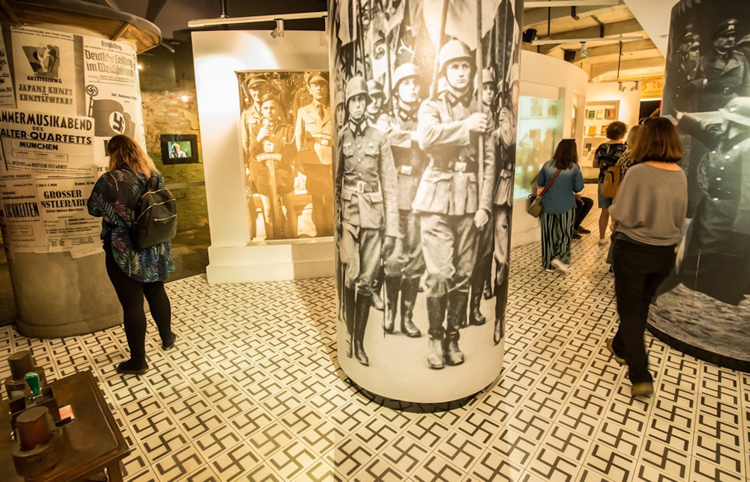 Visita Fábrica de Schindler sem filas