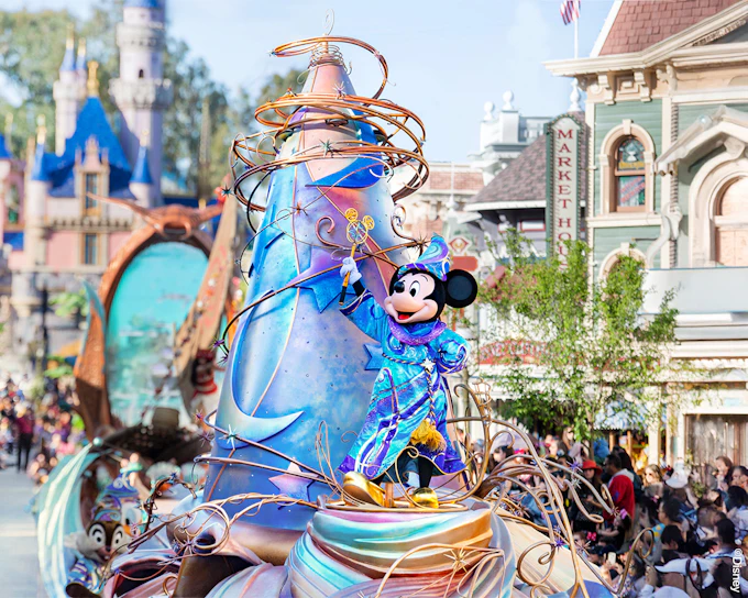Disneyland California 1-Day Multi-Park Tickets (Hopper)