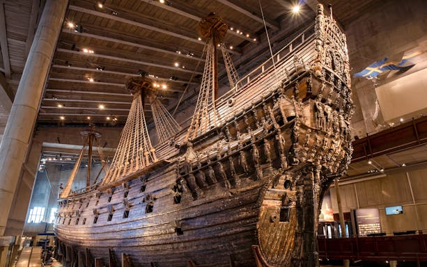 stockholm hop-on hop-off bus + vasa museum + vrak museum-2