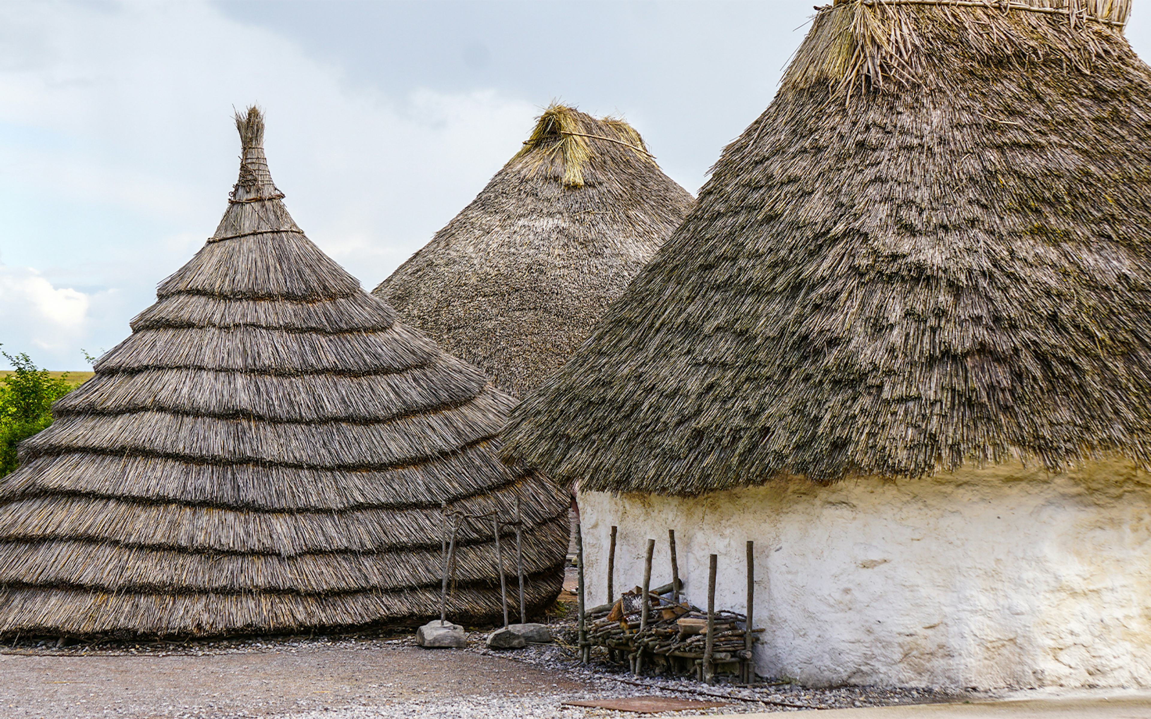 Neolithic huts near Stonehenge