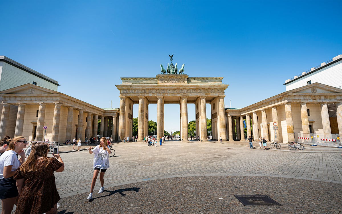 24hr/48hr hop-on hop-off tour of berlin-2 24hr/48hr hop-on hop-off tour of berlin-2