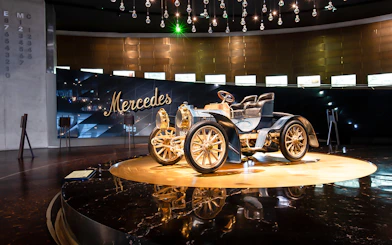 40 PS Mercedes-Simplex on display in a museum exhibit.