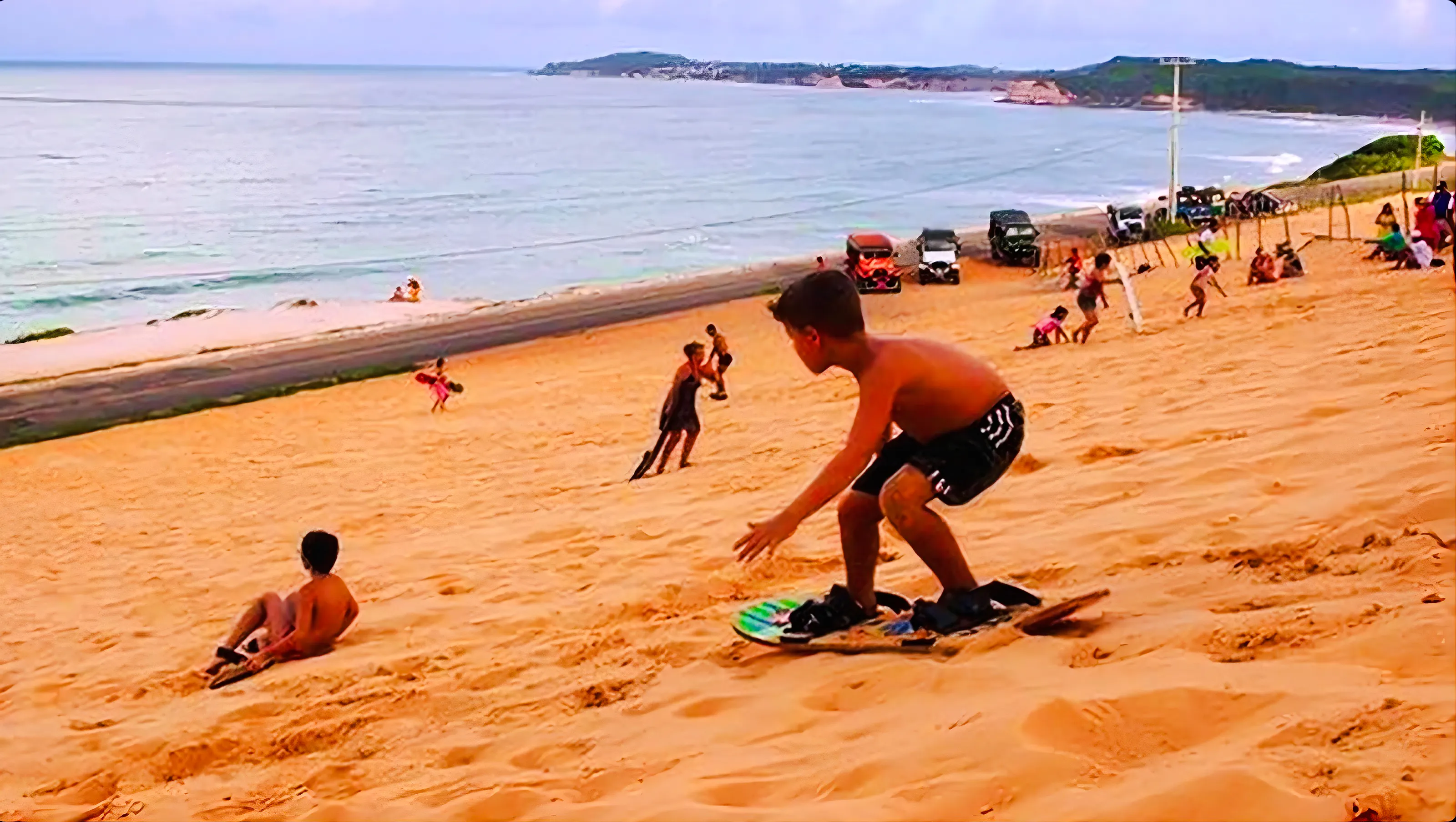 From Pipa: 4x4 Jeep Tour of Beaches, Cliffs and Dunes with Sandboarding