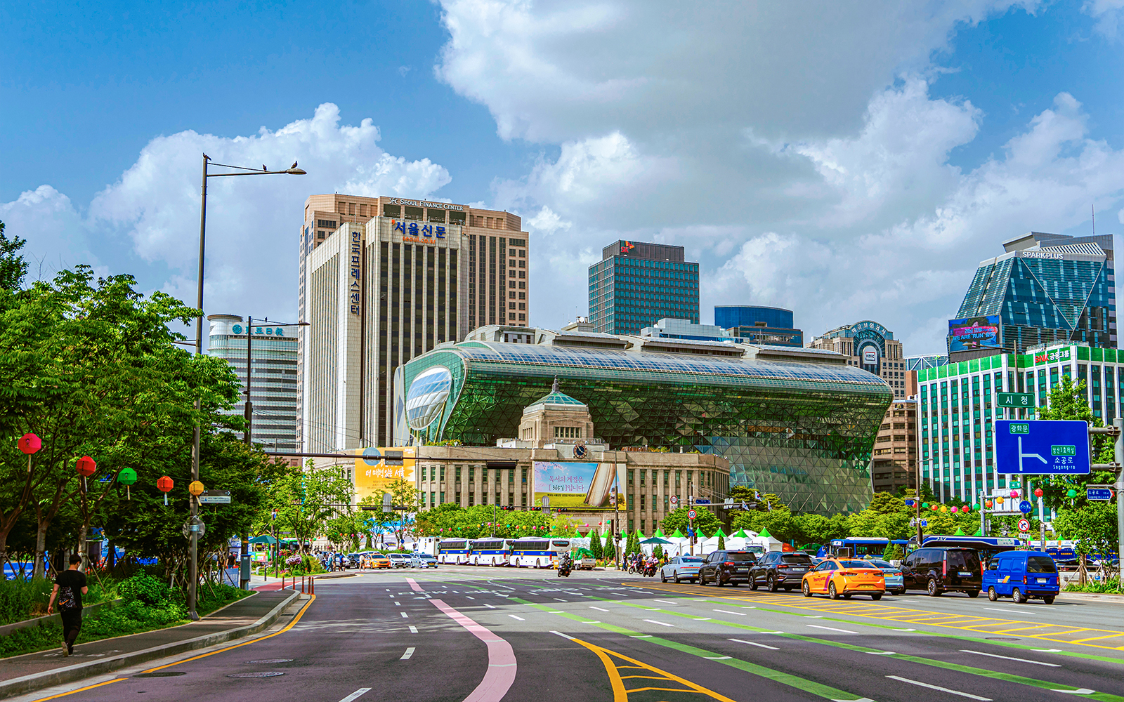 Drop-off at City Hall, Downtown Seoul