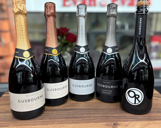 London Panoramic Sightseeing Coach Tour with Gusbourne Sparkling Wine and Cheese Tasting