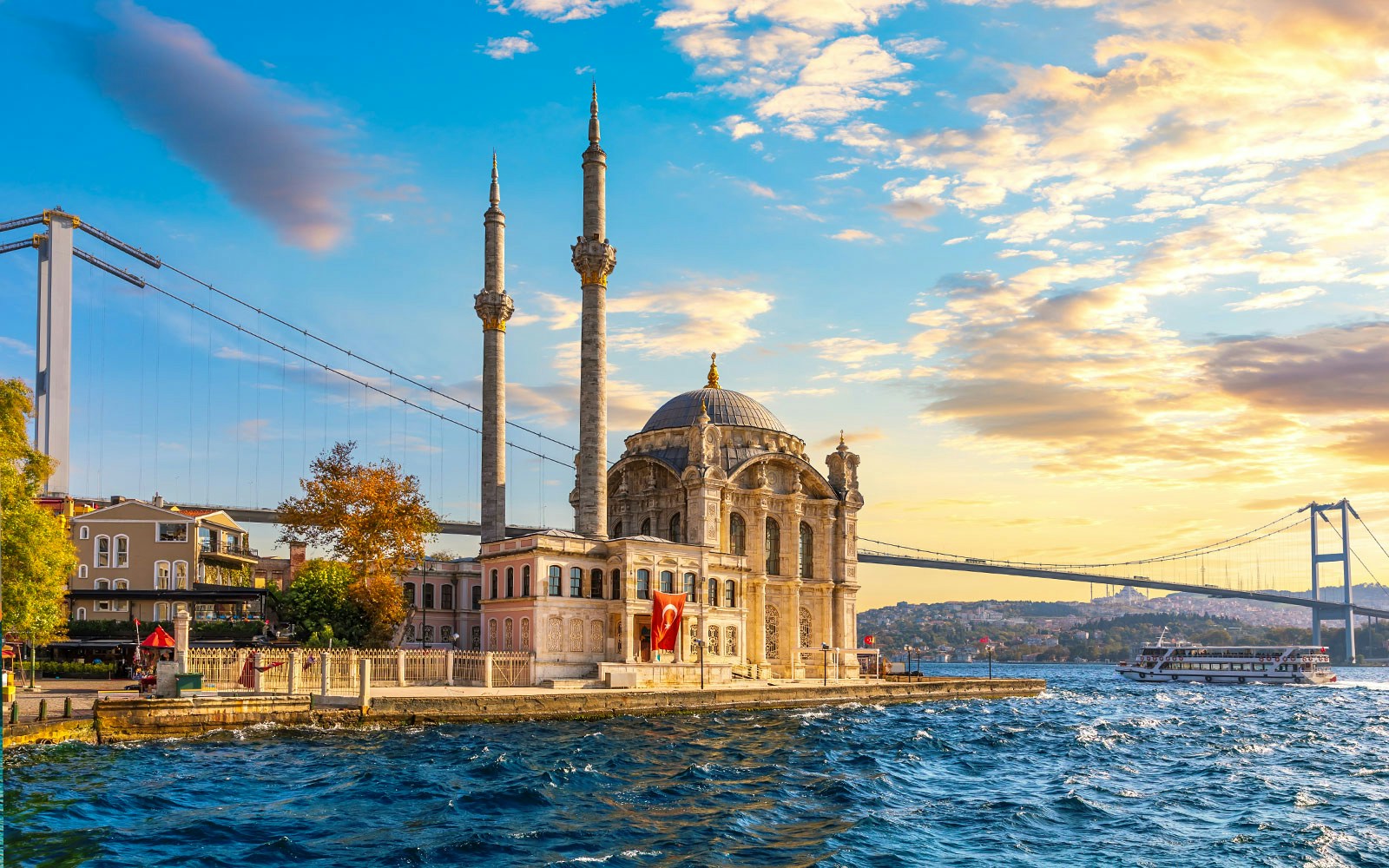 Bosphorus yacht tours
