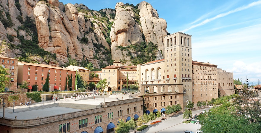Barcelona to Montserrat day trips