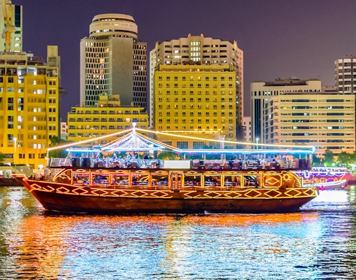 crucero en dhow cosas que hacer en dubai