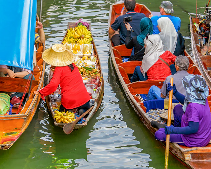 Damnoen Saduak Floating Market & Maeklong Railway Market Full-Day Guided Tour (Product 24145)