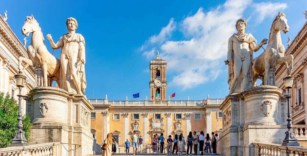 Capitoline Museums guided tour with multimedia experience in Rome, featuring ancient Roman sculptures.