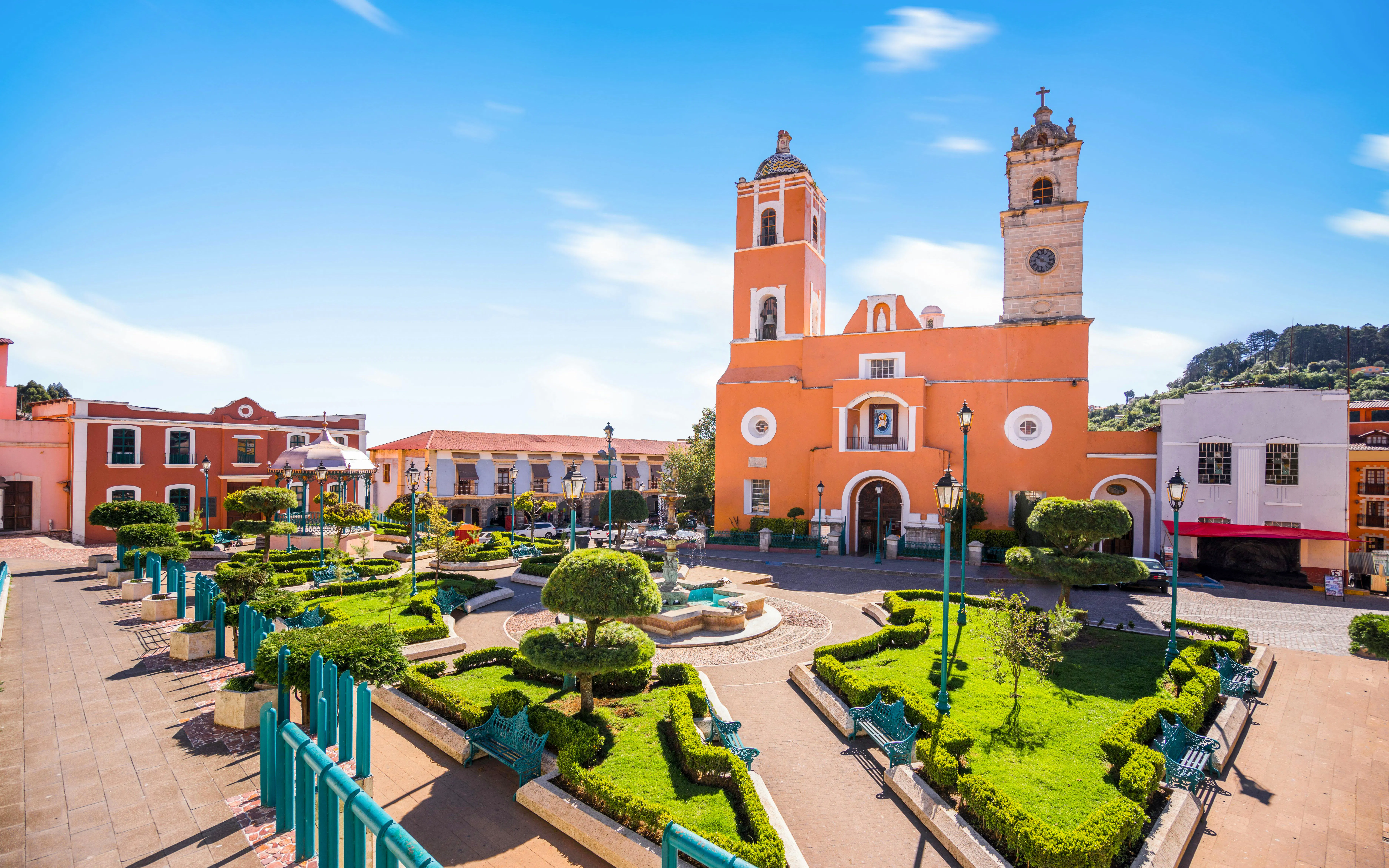 Central plaza with church and gardens in Real del Monte, Hidalgo, Mexico.