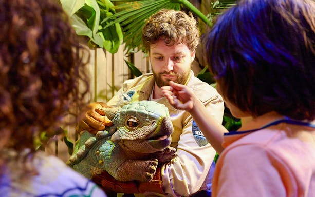 jurassic world: experiența-2