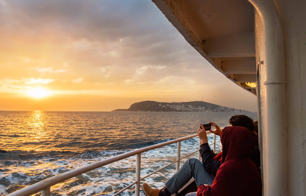 Bosphorus yacht tours