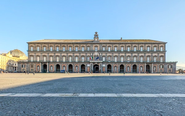 Royal Palace of Naples and Naples Downtown Small Group Guided Tour with Art Historian