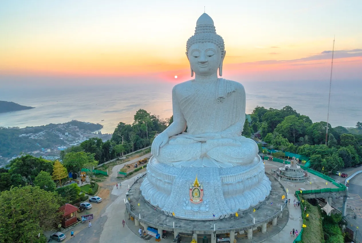 guidet tur i liten gruppe til phuket bys høydepunkter, inkludert nui-stranden og big buddha-1