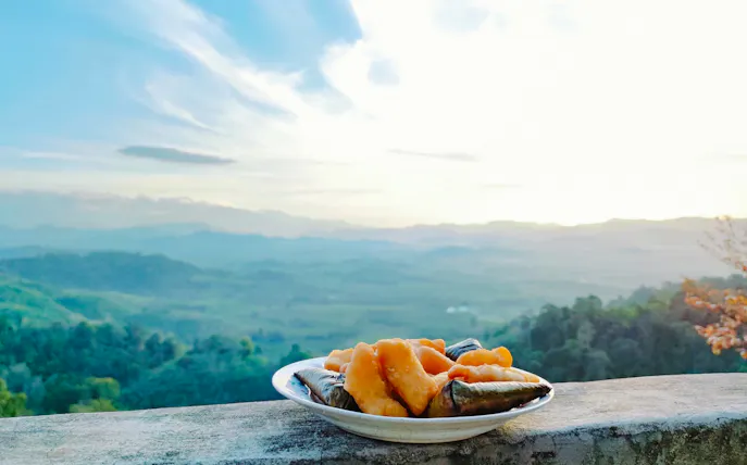 khao lak: magical sunrise above the clouds at khao khai nui-1