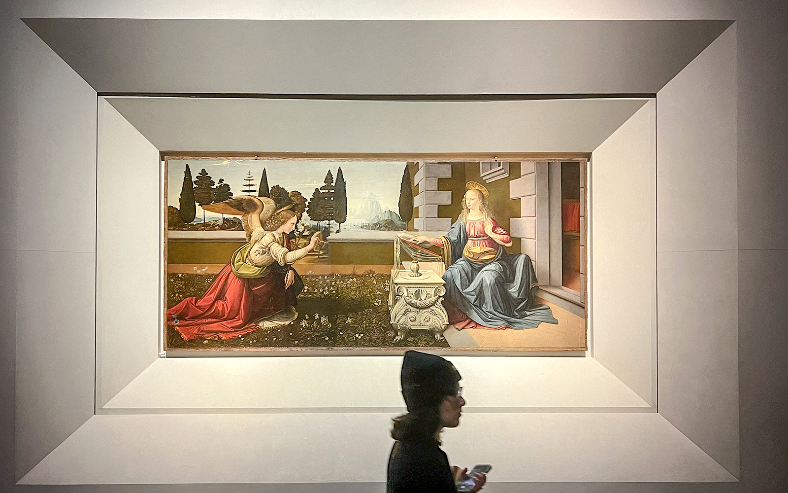 Annunciation painting by Leonardo da Vinci at Uffizi Gallery, Florence.