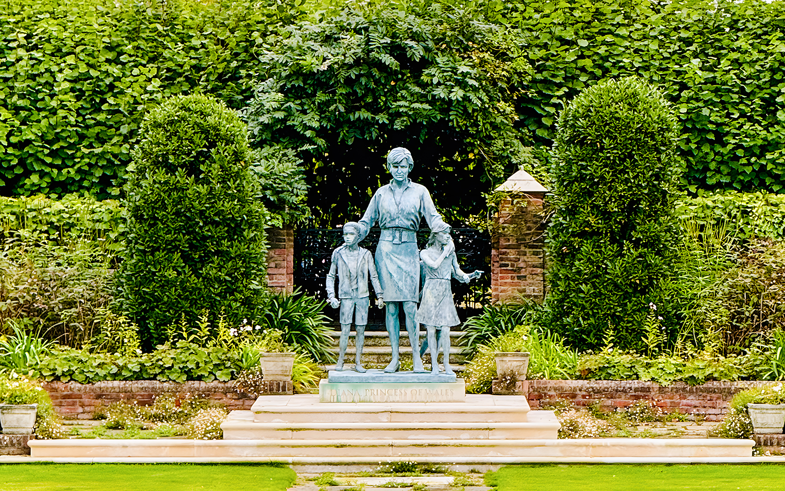 Princess Diana statue in Kensington Palace's Sunken Garden, London.